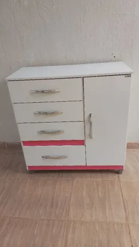 Cômoda no Valparaíso 