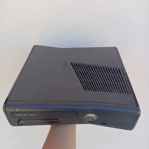 Xbox 360 Slim