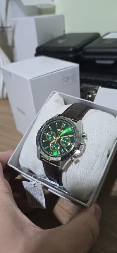 Seiko Spirit Chrono JDM verde e dourado 39mm zero novo do Japão pra sua casa