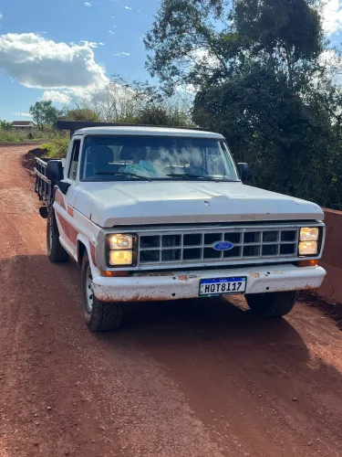 Ford F-1000 S. S. Diesel / S.s. Diesel Turbo 1985
