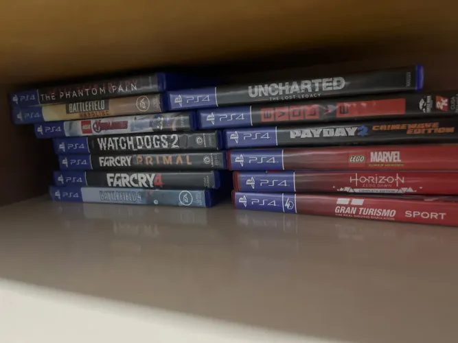 Vendo jogos de PS4