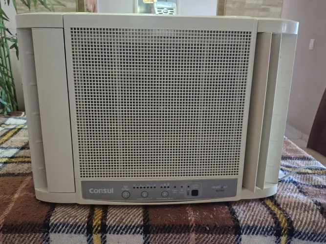 Ar condicionado Consul janela 10000 ntus  220v controle remoto