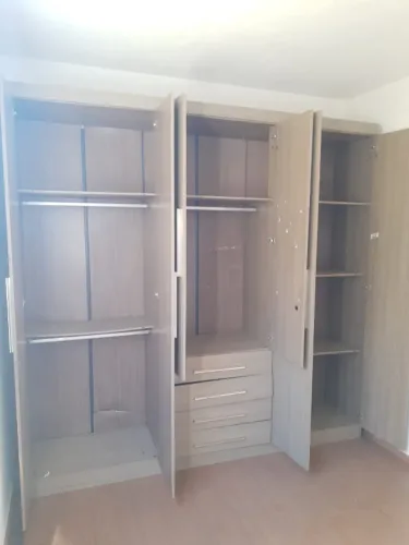 Quarda Roupa 6 Portas