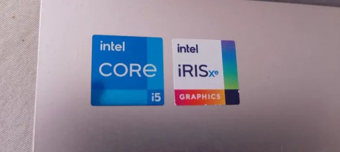 Notebook ASUS VIVOBOOK, TOP JA É O SEGUNDO QUE VENDO, MOTIVO VIAJAR TEM QUE DESAPEGAR