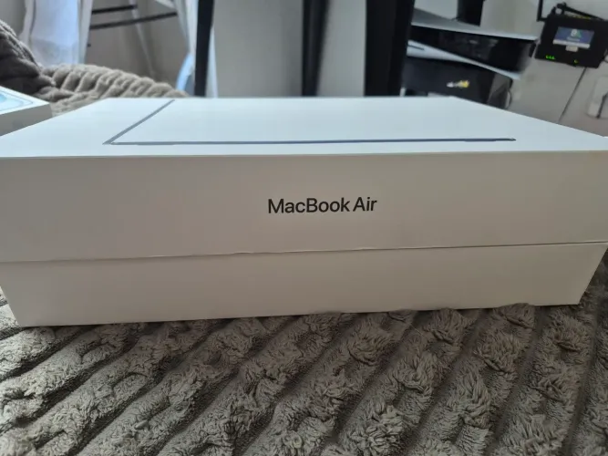 MacBook M5 CHIP 16/512 GB