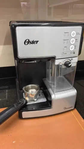 Cafeteria oster prima latte