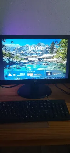 Monitor AOC 18.5 pol