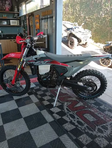 MXF 270 fi 