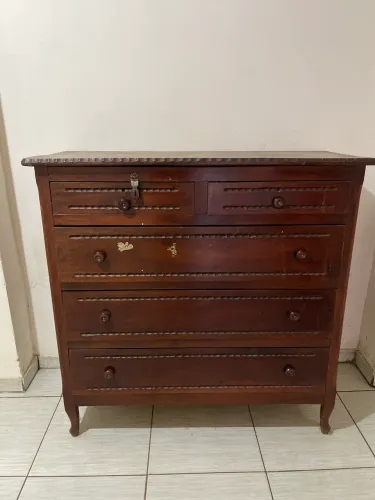 Cômoda Antiga em Madeira Maciça - 120 cm | Excelente Estrutura