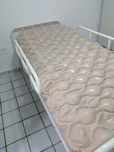Cama hospitalar