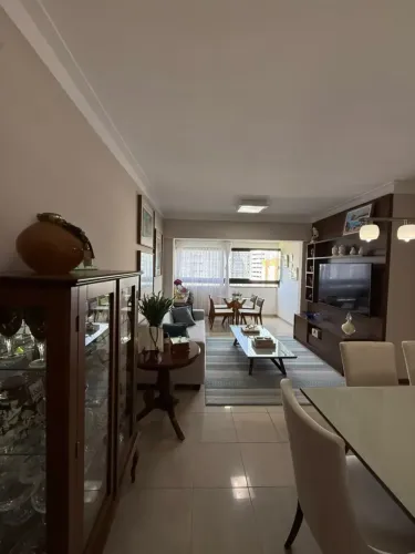 Apartamento a venda no Cidade Jardim com 3 quartos nascente e dependência