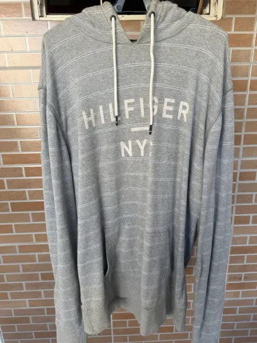 Blusa moletom Tommy Hilfiger com capuz 