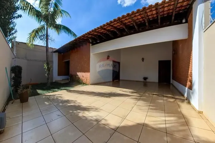 Casa a venda na Vila Bela Vista, próxima ao centro em Leme SP