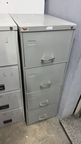 Vendo armário de aço usado diferentes modelos