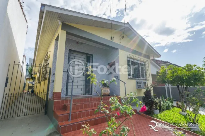 Casa à venda Rua Coronel João Pacheco de Freitas, Jardim Itu - Porto Alegre