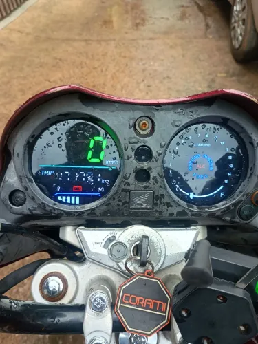 Moto semi nova
