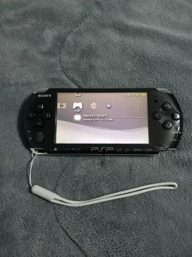 VENDO PSP 3001 ÓTIMO ESTADO DE CONSERVAÇÃO