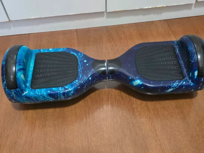 Hoverboard com case para transporte, carregador, leds e Bluetooth