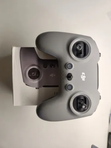 Dji fpv controller 3 com caixa