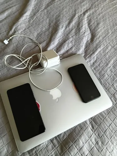 Macbook e celulares sem funcionar