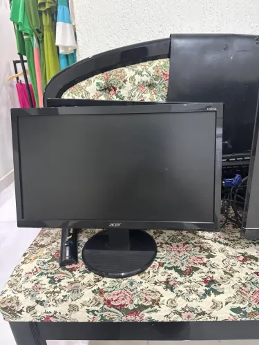 Computador marca ACCER