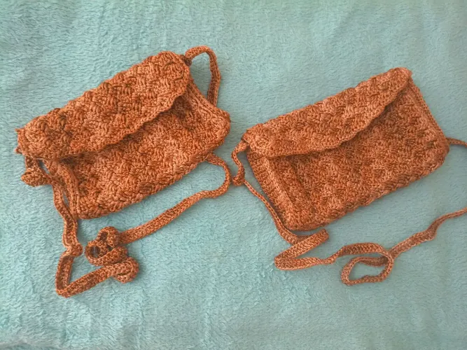 Vendo bolsas novas em crochê ? ,feitas a mão