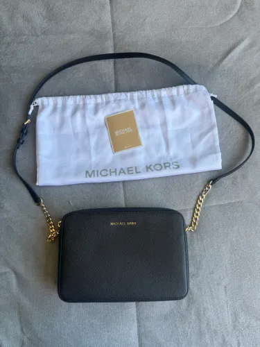 Bolsa michael kors original preta couro + corrente dourada | com dust bag