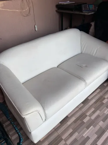 Sofá 2 lugar couro branco