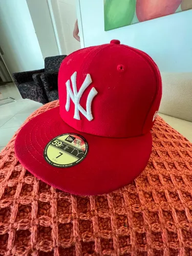Boné New Era 59FIFTY New York Yankees Vermelho - Tam. 7
