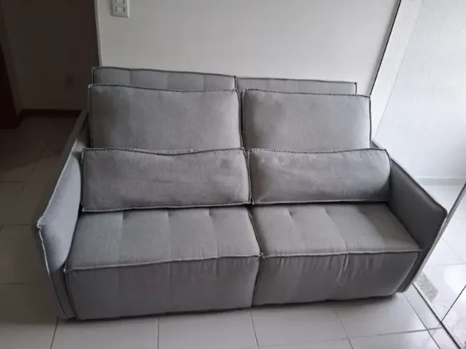 Sofá 2 lugares 1,80m