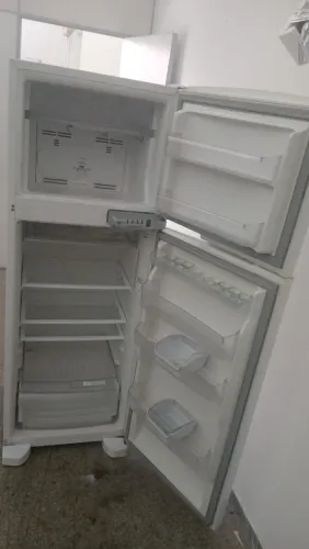 Refeigerador brastemp frostfree em ótimo estado e funcionamento 