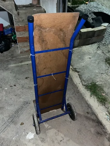 Carrinho de carga e descarga 