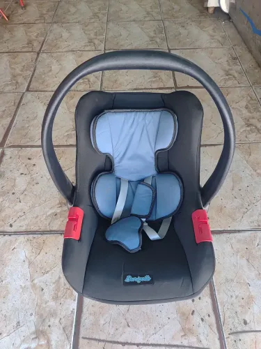 Cadeirinha de transporte!!