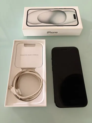 iPhone 15 128GB