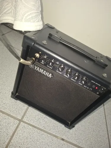 Vendo Amplificador Yamaha GA15
