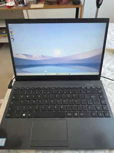Carrenagem de Notebook Vaio + memória extra de 900gb