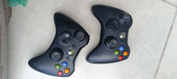 2 controles Xbox 360 original