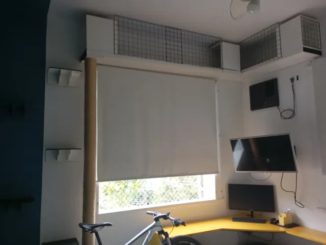 Playground com poste arranhador para gato