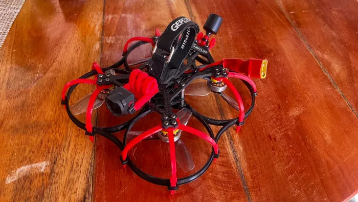 Drone fpv velociraptor 6S