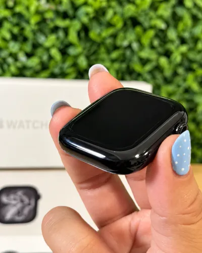 Apple Watch Series 11 42mm Jet Black - Seminovo