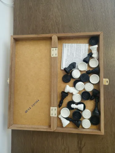 Jogo de Xadrez e Damas 2 em 1 (Estojo de Madeira) com Manual
