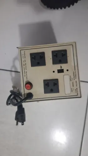 Estabilizador de energia antigo 800 VA
