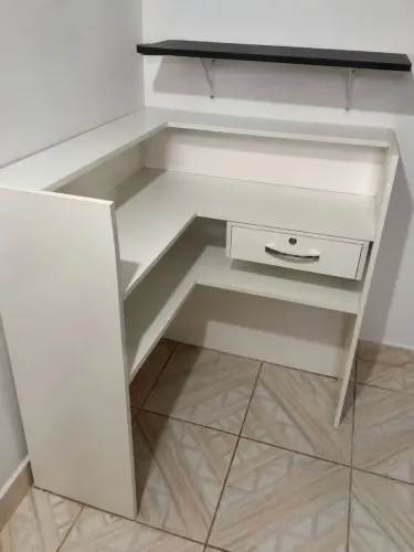 Balcão de Atendimento / Ótimo Estado
