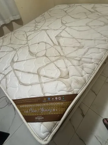 Box baú e colchão queen Ortobom