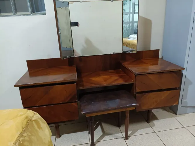 Penteadeira antiga