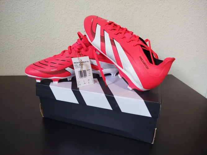 Chuteira de campo Adidas predator original 