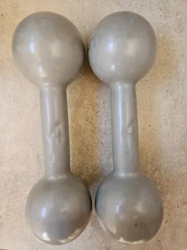 Par de halteres emborrachados de 4 kg
