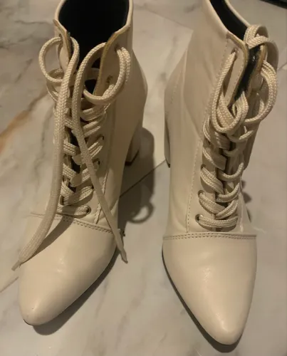 Bota Estilo Coturno 
