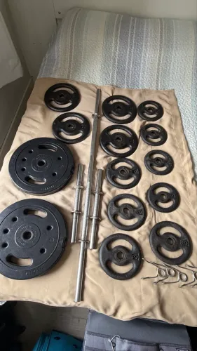 Kit musculação 12 anilhas + 3 barras