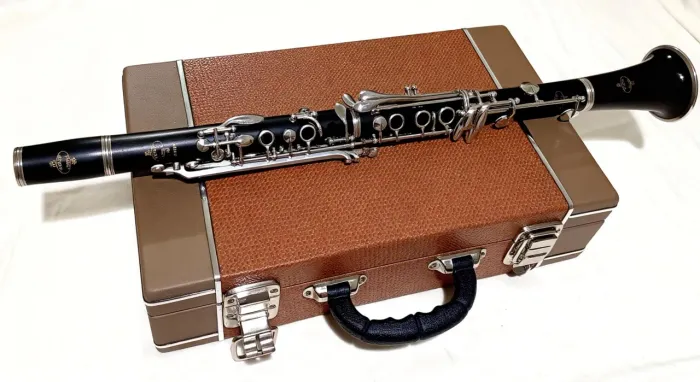 Clarinete Noblet Francês série, D madeira 